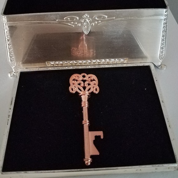 NWOT! Multi-Functional Key Keepsake! - Picture 5 of 7